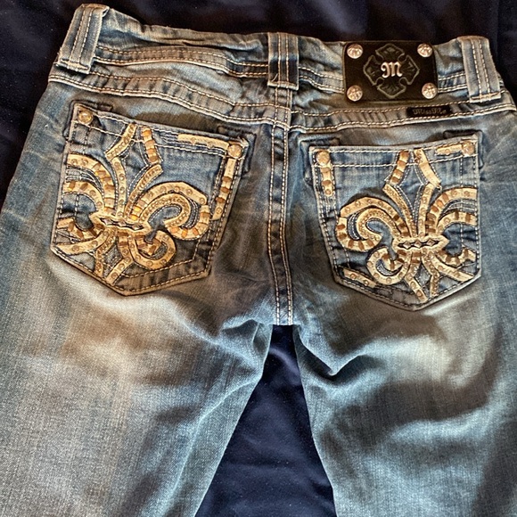 Miss Me Low Waisted boot cut Jeans - Picture 2 of 5